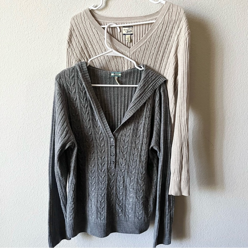 LOT OF 2 GH Bass Cable Knit V-Neck Gray and Tan Preppy Academia Sweaters XL